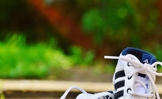 缺金的女孩名字洋氣,女孩起名宜用字大全：內涵有寓意