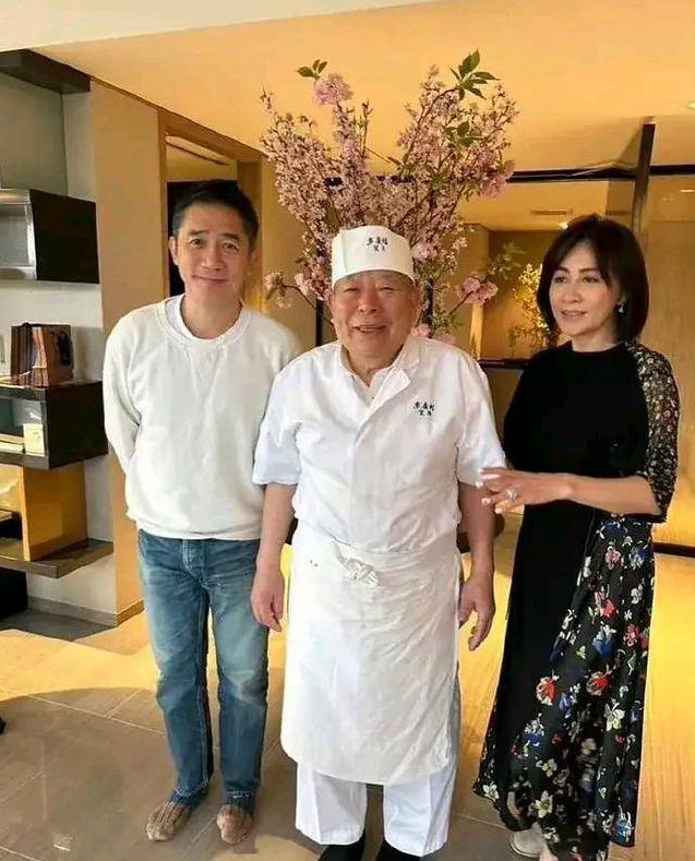 梁朝偉也會社恐？！照片曝光，梁朝偉名字打分，解析