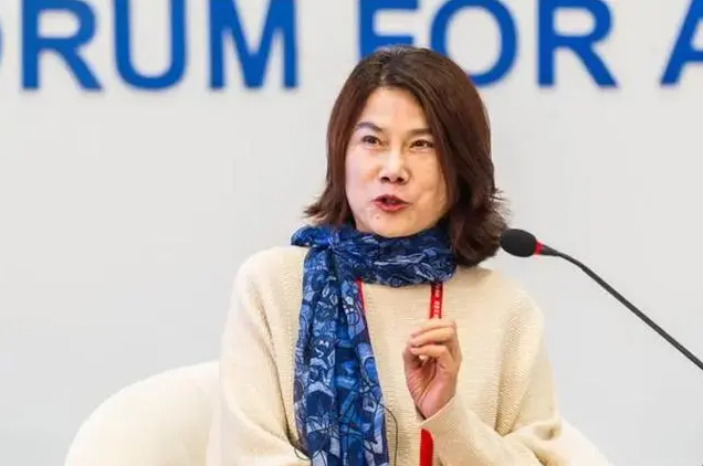 董明珠怒斥員工吃著碗里看著鍋里，董明珠名字打分，解析