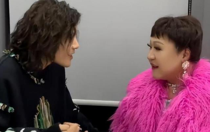 向佐：我把假向太抓來直播間啦，向佐名字打分，解析