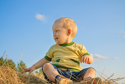 屬龍的寶寶取名宜用哪些字？