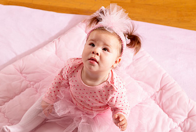 很火的羅氏女寶寶起名，女孩子姓羅取什么名字好？