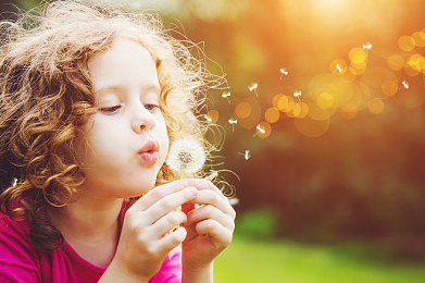 女孩取名：有詩意缺火女孩名字，真的超好聽！