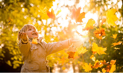五行缺金的女生起什么名字好呢？名字要有特色