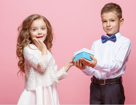 寶寶起名丨寓意春天生機勃勃的女孩名字，真是令人稱贊！