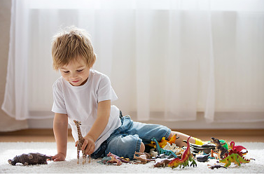 為什么說屹字一般人壓不?。繋б僮值哪泻⒚扑]