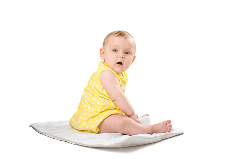 取自《楚辭》中唯美的男孩名字2024，特別大氣好聽！