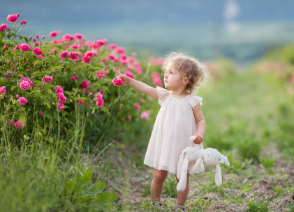 帶三點水的女孩名字，女孩名字三點水洋氣有內涵的名字