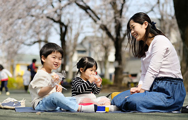 黃姓女孩名字精選丨姓黃女孩漂亮有涵養的名字