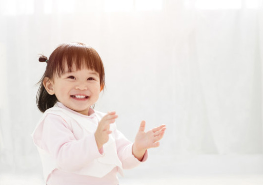 女孩取名：屬蛇女孩取名最吉利的名字，也好聽！