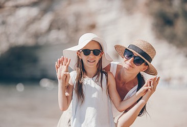 寶寶起名：蛇寶寶取名宜用哪些字，2025屬蛇男寶寶取名