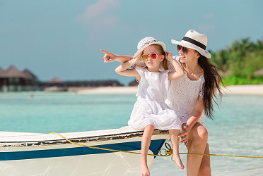 屬蛇寓意平安順遂的簡約女孩名，好運吉祥的女孩招財名字
