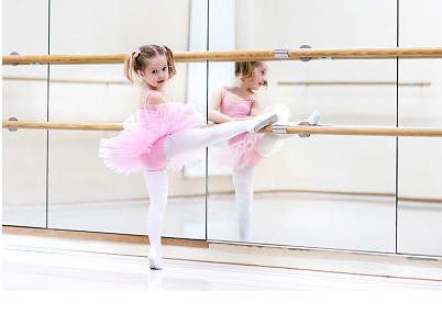 以顏色的雅稱為女孩取名，特別驚艷！