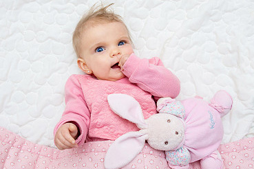 劉姓100分好名女孩不重名，怎么念都不會膩！