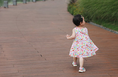 女寶寶寶起名，響亮寓意好的女孩名字分享