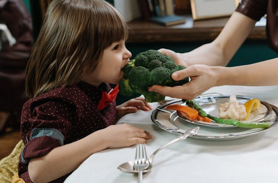劉姓女孩起名，劉姓女孩名字簡單大氣