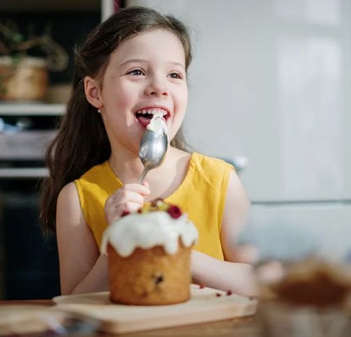 姓盛的女孩名字高雅一點的，端莊婉約，高雅有內涵