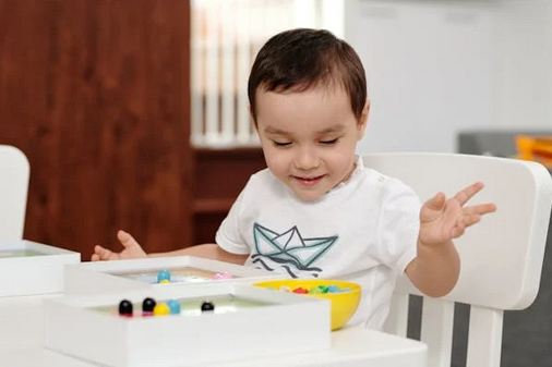 詩經里冷門驚艷的名字，有白色意境的名字