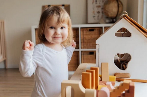 草字頭女孩名字有詩意圖