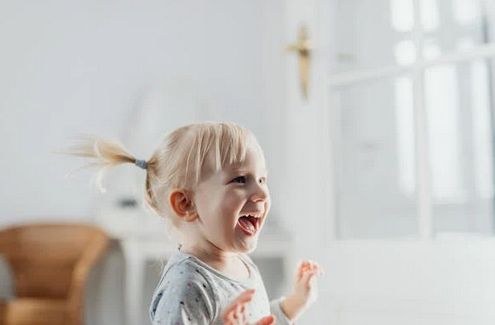 杉字起名丨杉字取名字有什么含義？杉字做名字的怎么樣？