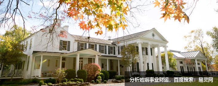 井柏然劉雯逛商場大方秀恩愛，井柏然名字打分，解析